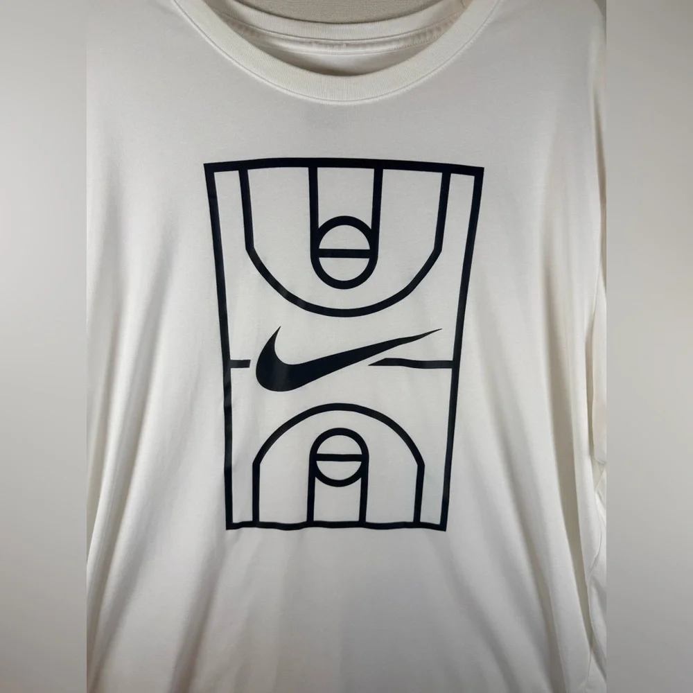 Nike Dri-FIT Basketball Court Graphic Long Sleeve Shirt Men’s 2XL White